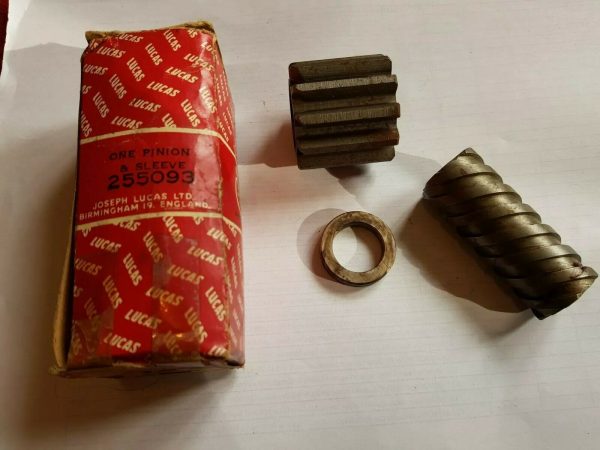 Genuine Lucas starter pinion and sleeve 255093, Morris, MG, 1931-39
