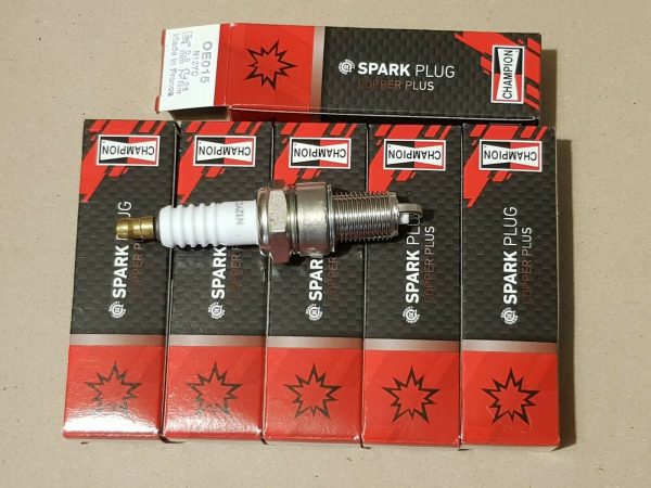 Champion Spark Plug set - Jaguar XJ6 Series 2 & 3 (3.4 litre)